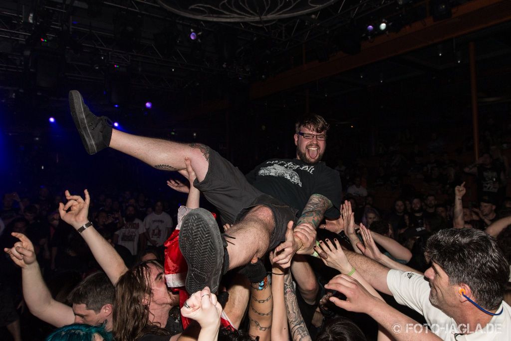 70000 Tons of Metal 2015 ::. Crowd @ Kataklysm