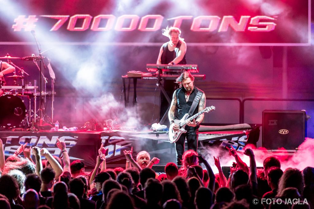 70000 Tons Of Metal 2017
Amorphis auf der Pooldeck-Stage