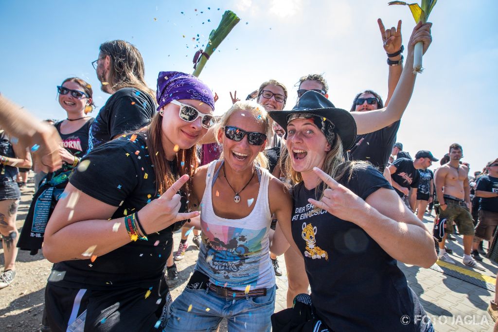 Summer Breeze Open Air 2018 in Dinkelsbhl (SBOA)
Fans bei Pro Pain vor der Main Stage