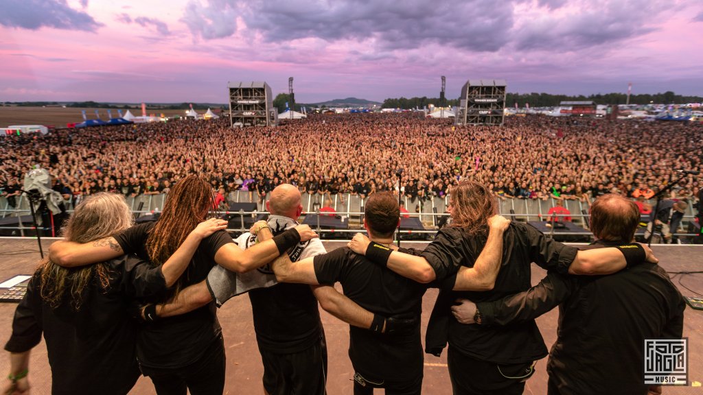 Abschlussfoto von Blind Guardian (Rckenansicht)
Summer Breeze Open Air (SBOA) 2022 - Main Stage
Dinkelsbhl