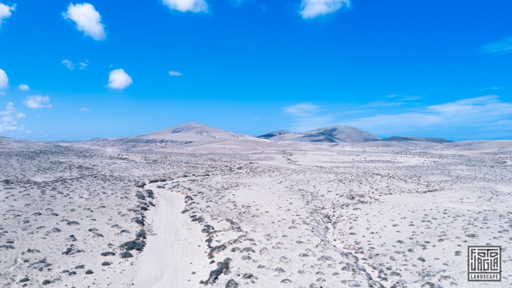 Ausgetrocknete Flussbetten sdwestlich von Lajares
Drohnenaufnahme
Fuerteventura, Spanien 2023