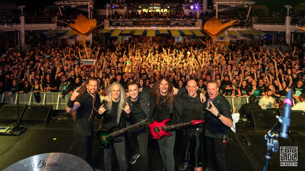 Abschlussfoto von Blind Guardian
Pool Deck Stage auf der Freedom Of The Seas (Royal Caribbean)
70000 Tons of Metal 2024