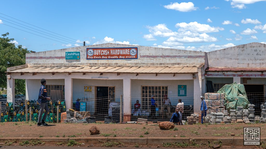 Impressionen entlang der Strae
Hardware Store
Knigreich Eswatini