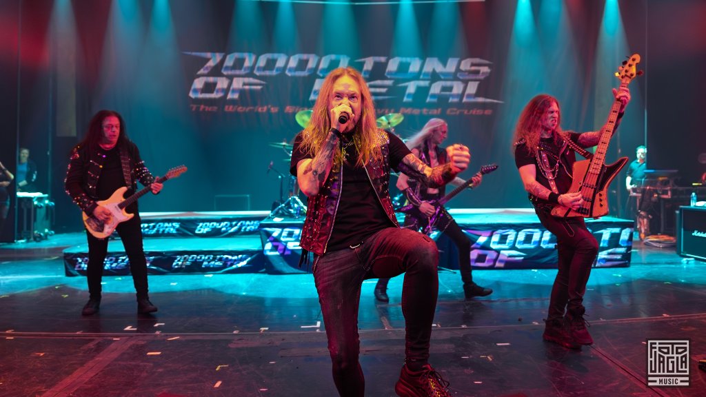 Hammerfall
Day 1 - Royal Theater
70000 Tons of Metal 2025