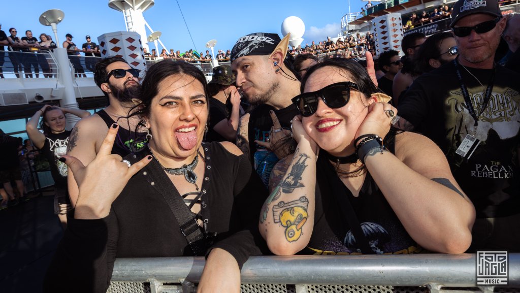 Crowd @ Finntroll
Day 2 - Pool Deck
70000 Tons of Metal 2025