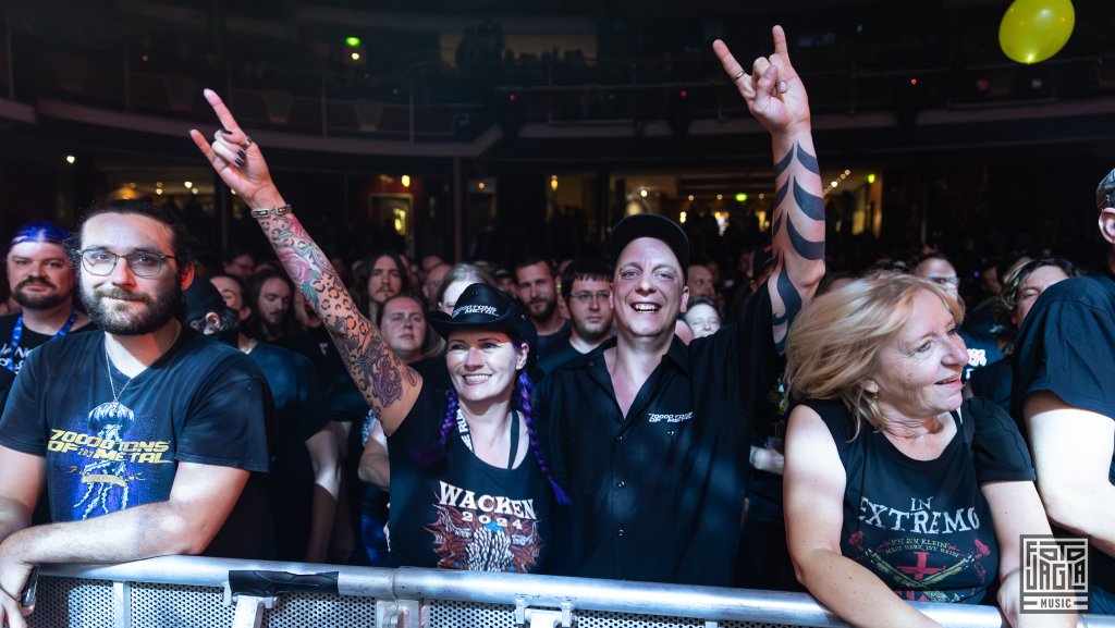 Crowd @ In Extremo
Day 2 - Royal Theater
70000 Tons of Metal 2025