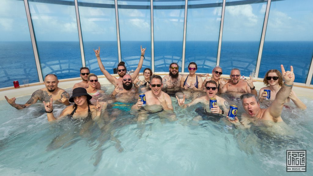 Impressions from the Hot Tub
Day 4 - Pool Deck
70000 Tons of Metal 2025