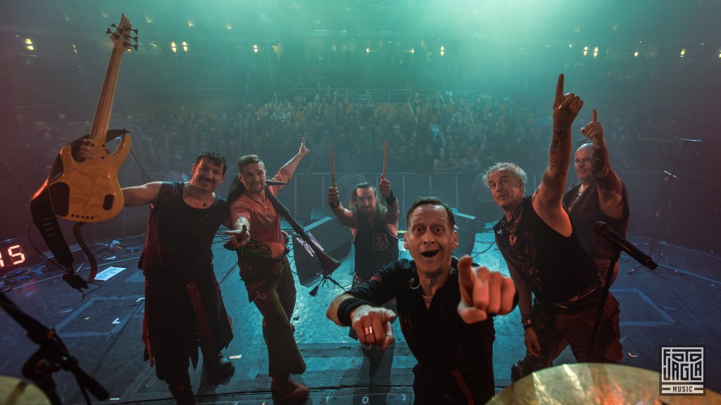 Abschlussfoto von In Extremo
70000 Tons of Metal 2025
Royal Theater