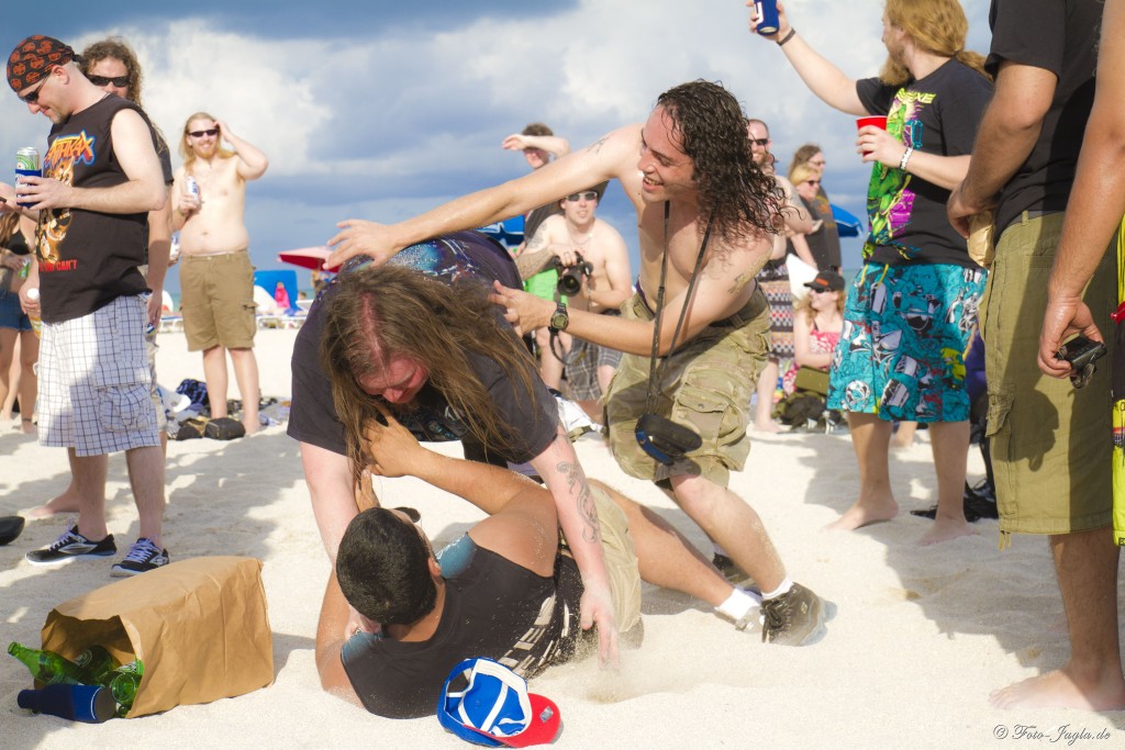 70000 Tons of Metal 2012 ::. Miami, Florida ::. Heavy Metal Beach Party am South Beach