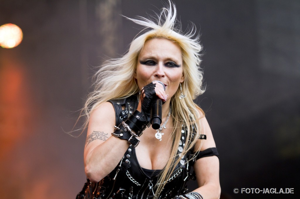 DORO ::. Devil Side Festival 2012 (Oberhausen, Gelnde Turbinenhalle)