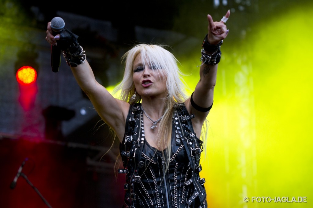 DORO ::. Devil Side Festival 2012 (Oberhausen, Gelnde Turbinenhalle)